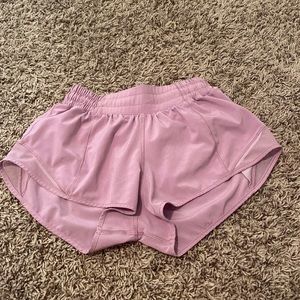 lulu lemon hotty hot shorts size 2